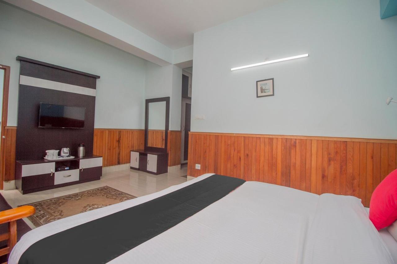 Retreat Hotel & Spa 甘托克 外观 照片