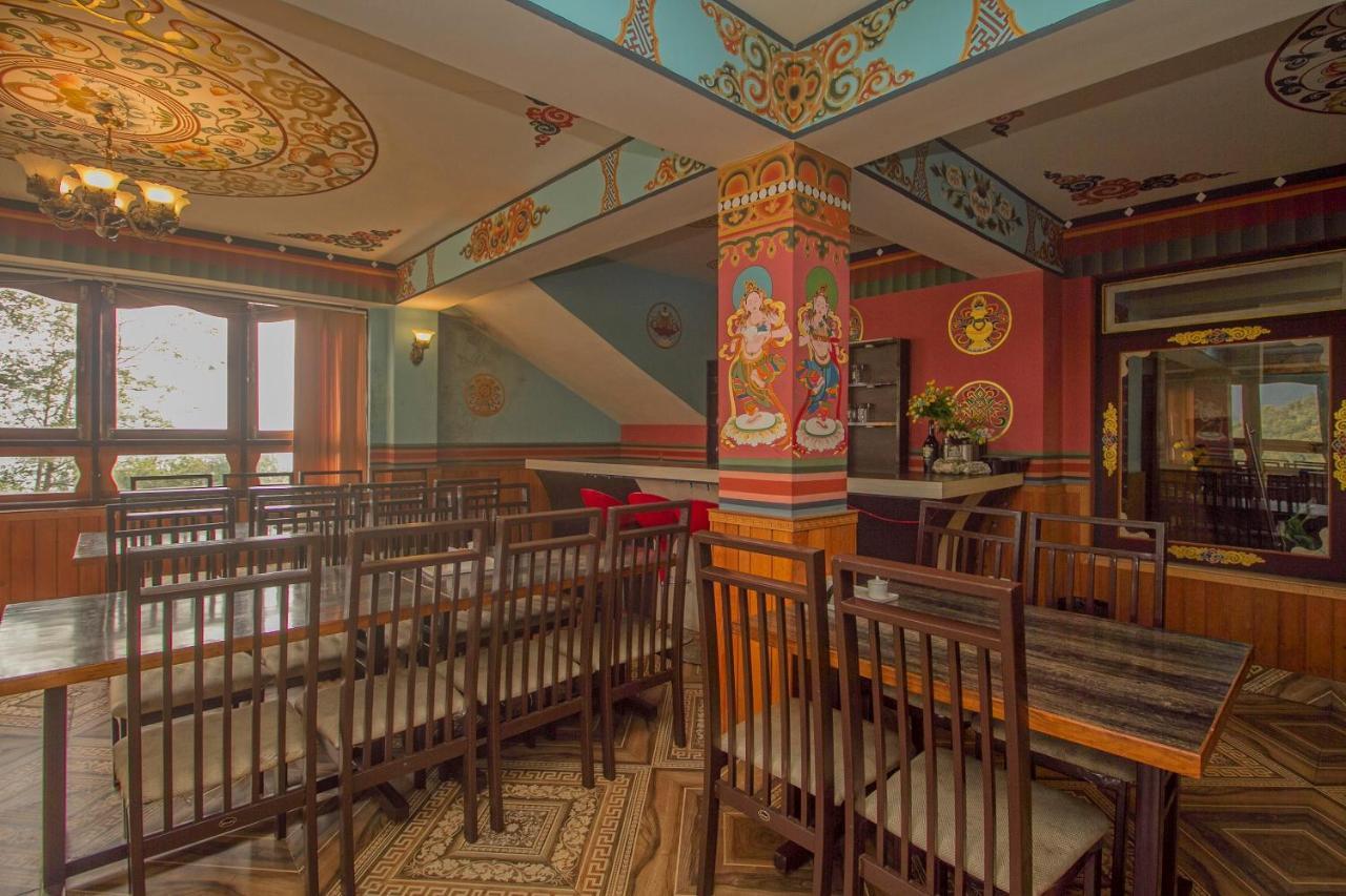 Retreat Hotel & Spa 甘托克 外观 照片